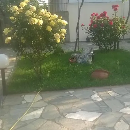 招待所 Eleon 1 Vrasná