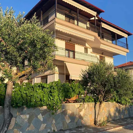 Guest house Eleon 1 *